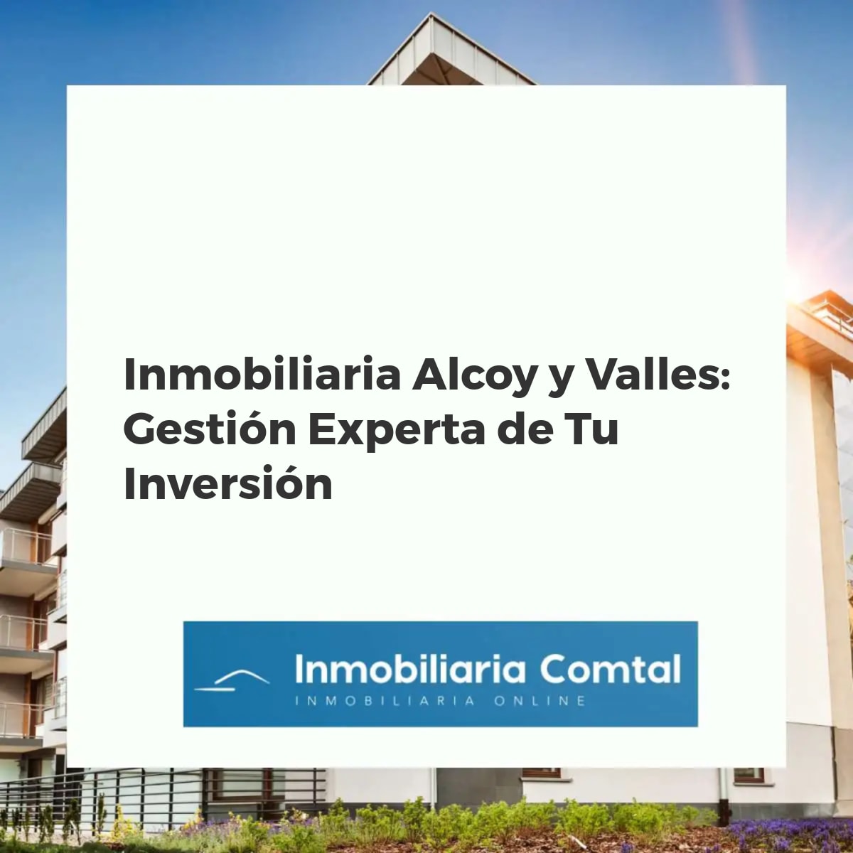 Expertos de Inmobiliaria Comtal analizando el mercado de Alcoy y Valles para inversiones, en un entorno profesional.